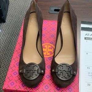 New in Box! Tory Burch Mini Miller 85MM pump